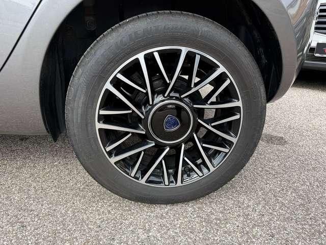 Lancia Ypsilon HYBRID 1.0 70 CV S&S PLATINO/NEOPATENT/PROMO FIN