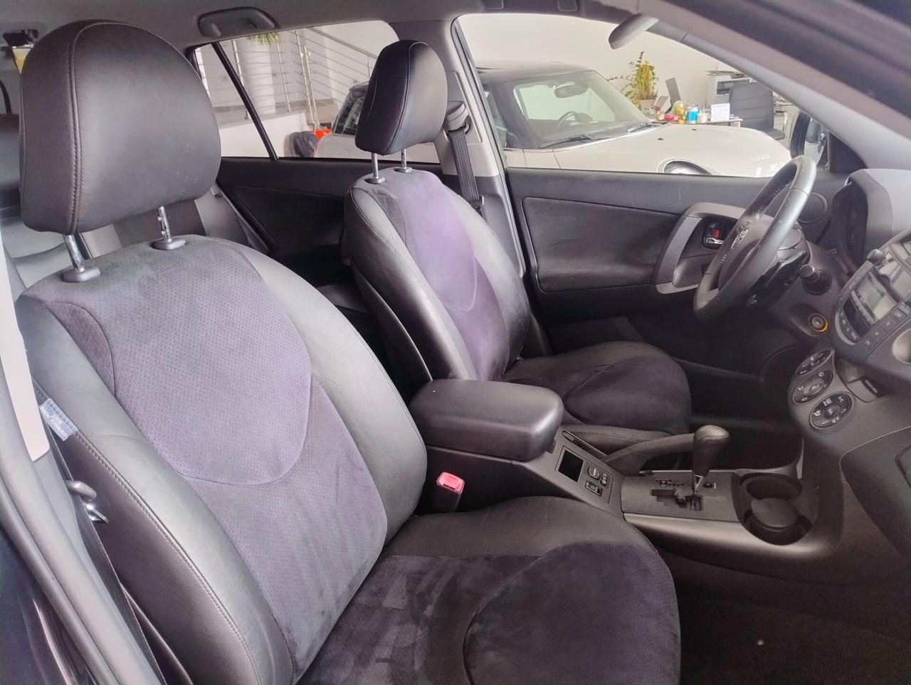 Toyota RAV 4 RAV4 Crossover 2.2 D-Cat A/T 150 CV Executive