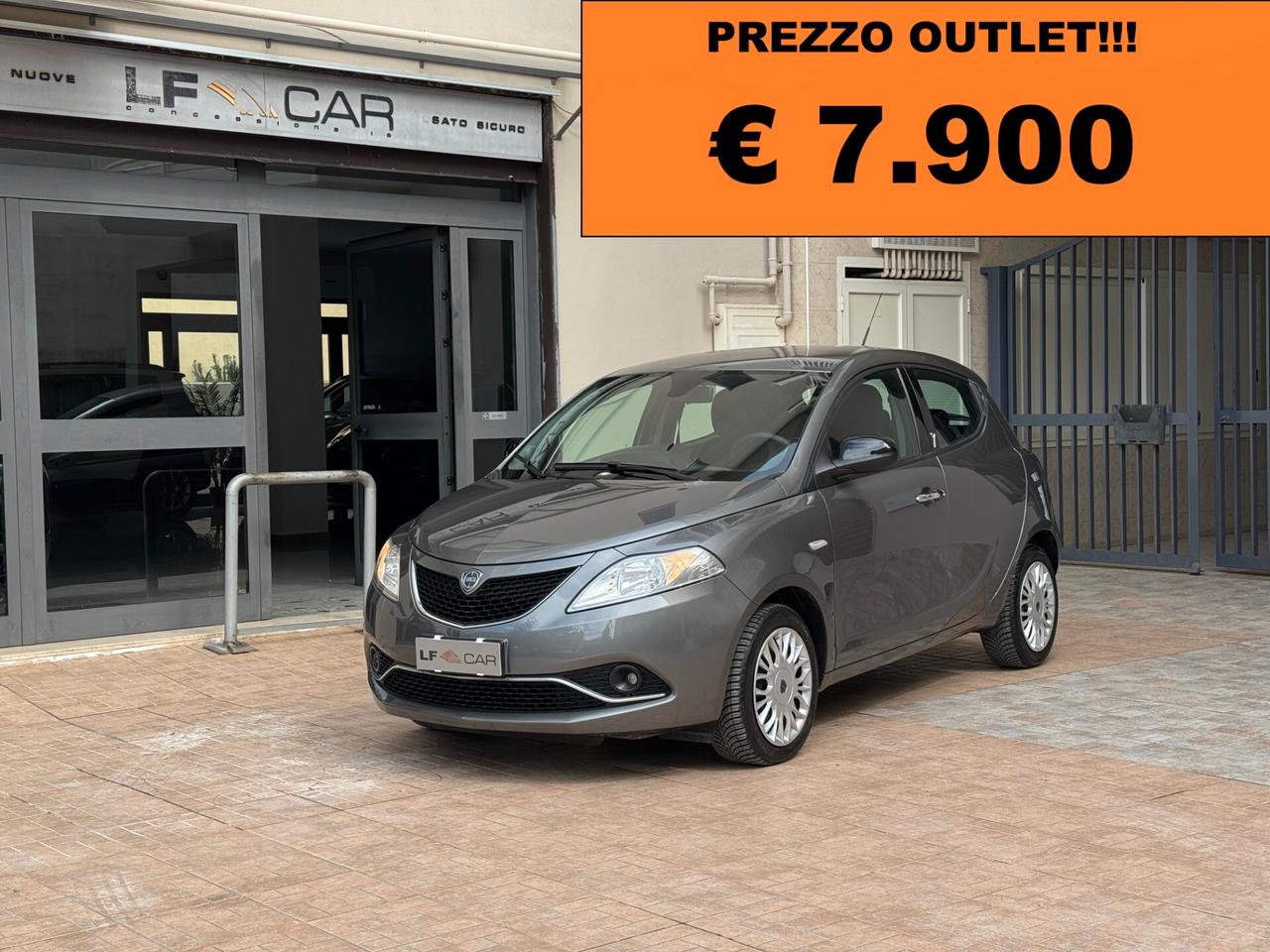 Lancia Ypsilon 1.3 MJT 16V 95 cv 5 porte S&S Platinum 5 posti