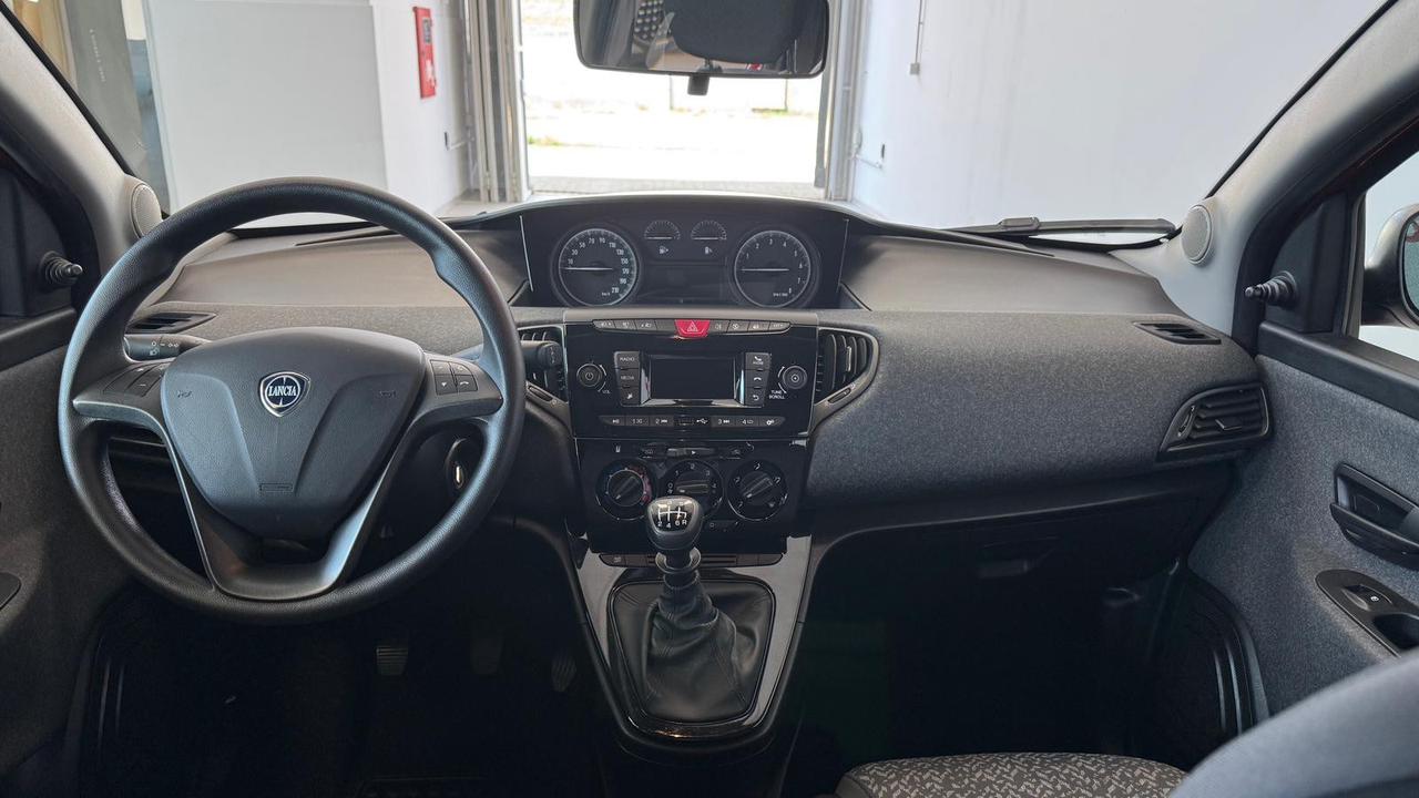LANCIA Ypsilon III 2021 - Ypsilon 1.0 firefly hybrid Silver s&s 70c