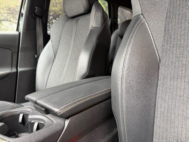 PEUGEOT 5008 PEUGEOT 5008 7 POSTI 1.5 BLUEHDI 130CV GT LINE EAT