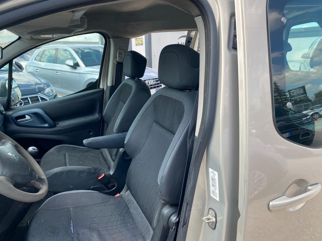 Peugeot Partner Tepee 1.6 HDi 92CV Premium GANCIO TRINO, UNICO PROPRIETARIO