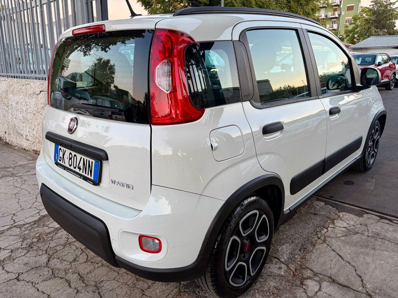 Fiat Panda 1.0 firefly hybrid Sport s&s 70cv 5p.ti
