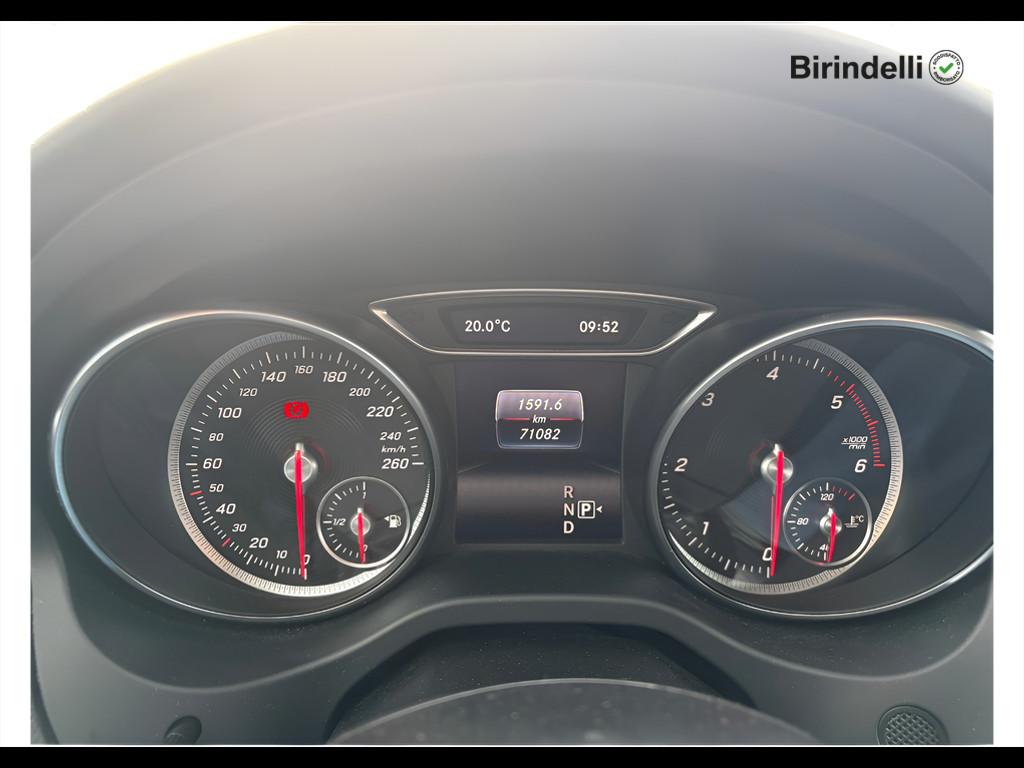 Mercedes-Benz GLA (X156) - GLA 200 d Automatic Sport