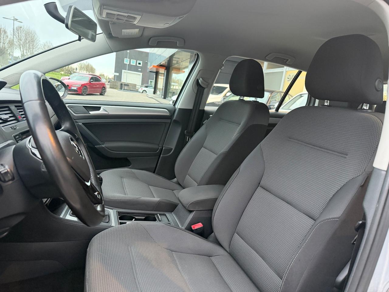 Volkswagen Golf Neopatentati