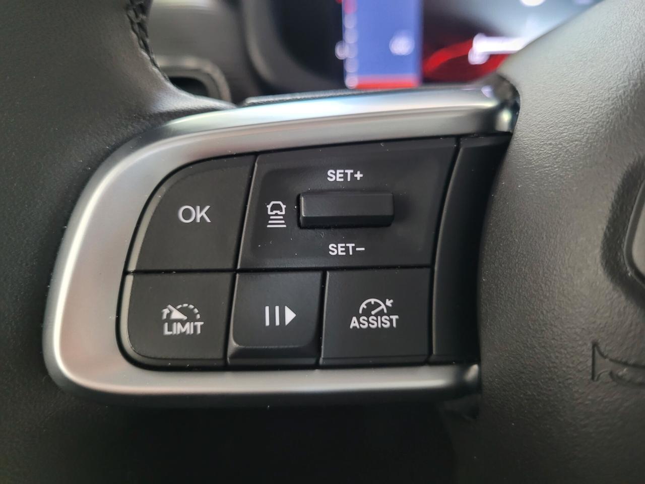 Jeep Avenger 1.2 ALTITUDE APPLE CARPLAY + ANDROID AUTO CRUISE CONTROL LED