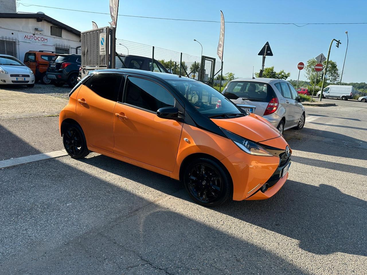 Toyota Aygo 1.0 VVT-i 69 CV 5 porte x-cool