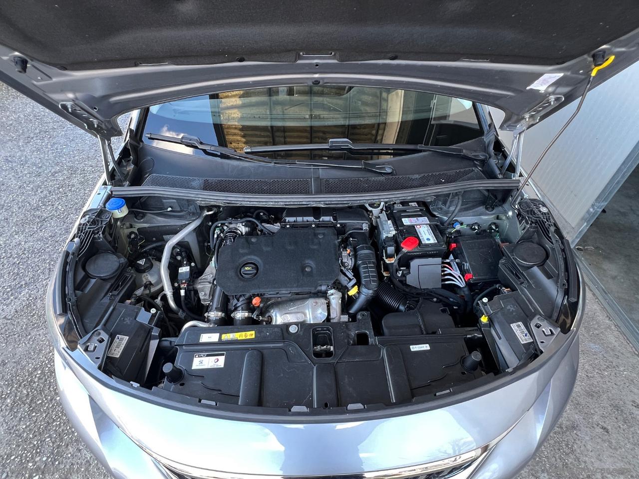 PEUGEOT 3008 BlueHDi 130 S&S EAT8 Business IVA DEDUCIBILE