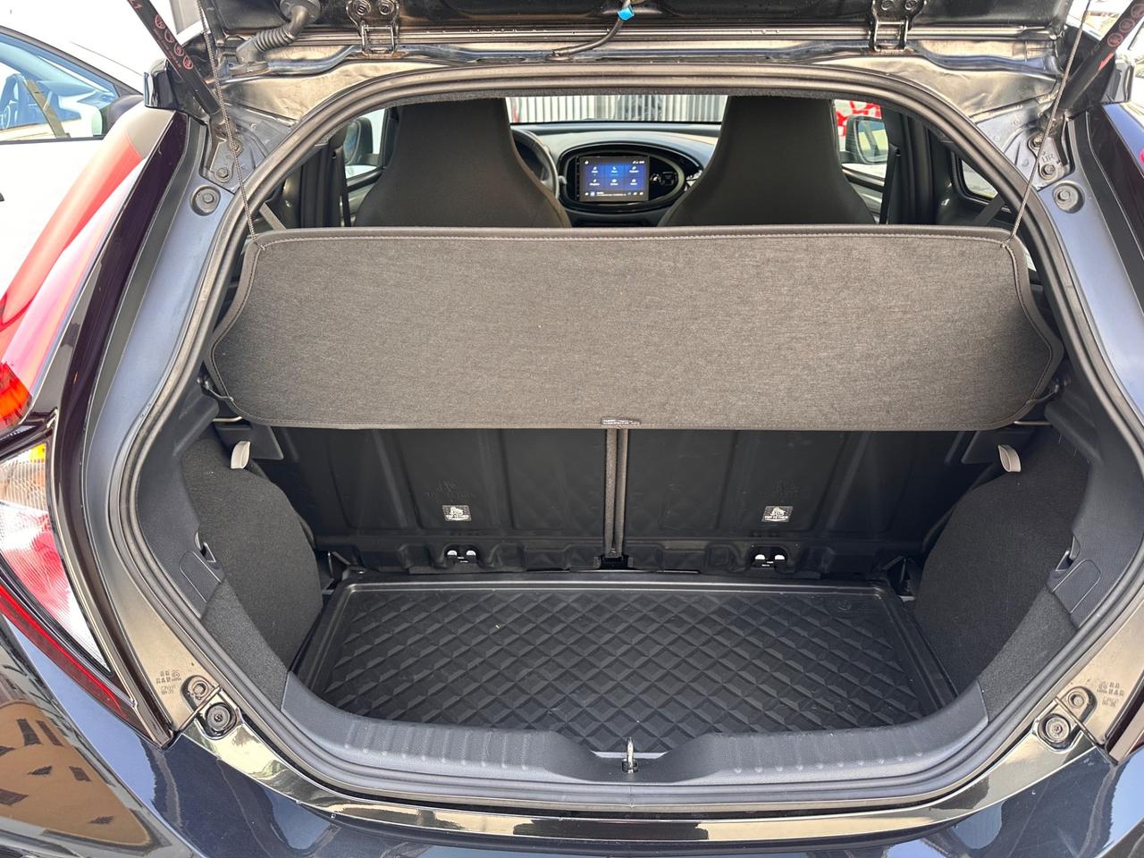 Toyota Aygo X 1.0 VVT-i 72 CV 5 porte Lounge S-CVT