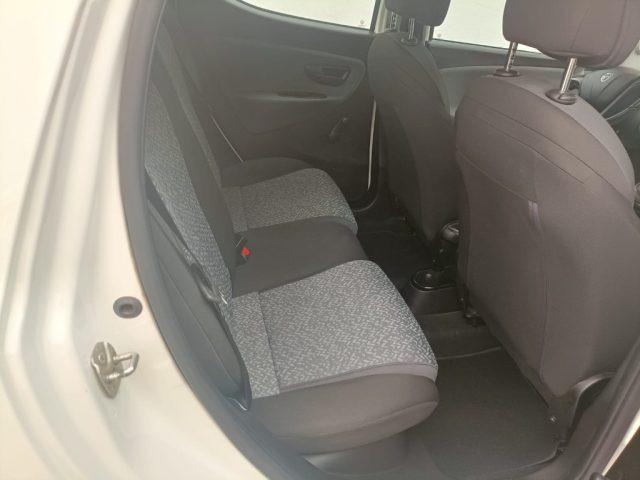 LANCIA Ypsilon 1.0 FireFly 5 porte S&S Hybrid Ecochic Silver