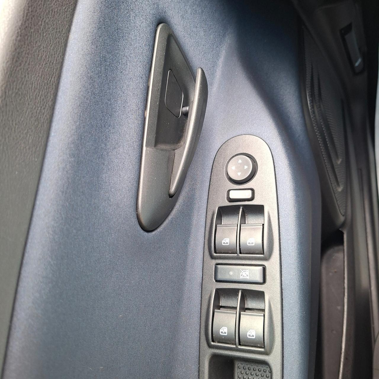 Lancia Ypsilon 1.0 Bz 70 Cv Hybrid Gold +