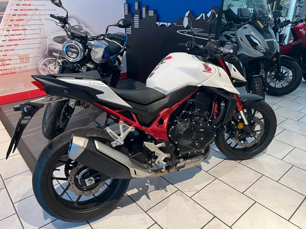 Honda Hornet 750