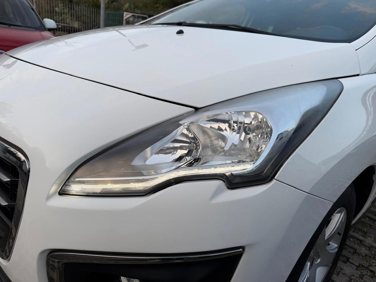 Peugeot 3008 BlueHDi 115cv S&S Allure-04/2015