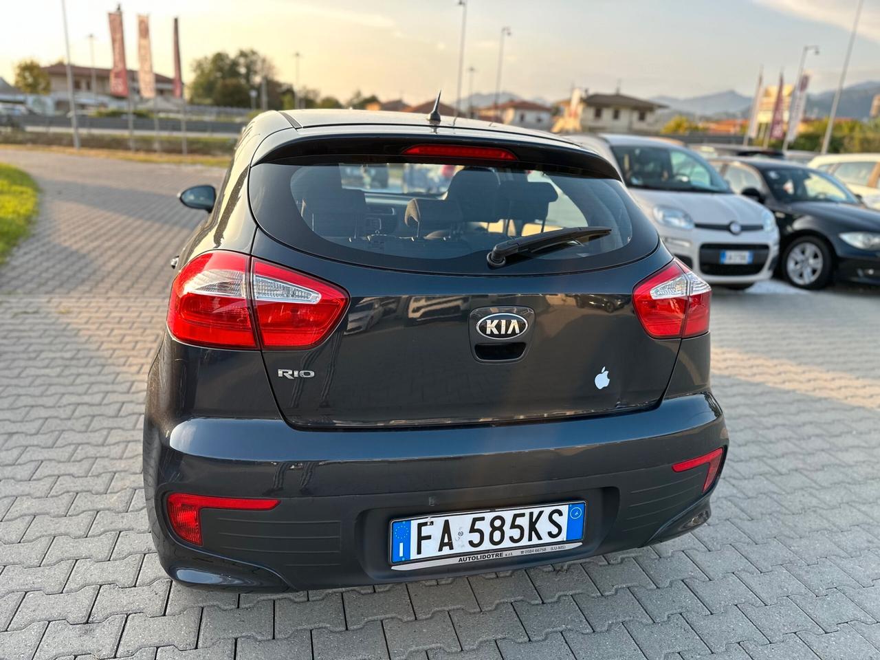 Kia Rio 1.2 CVVT 5p. Cool