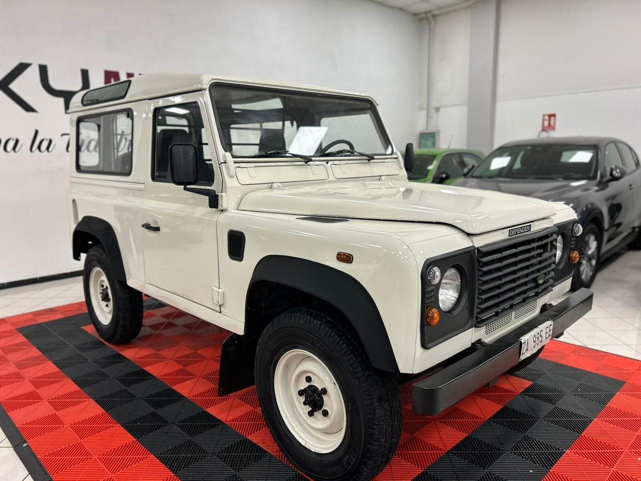 Land Rover Defender 90 2.5 Td5