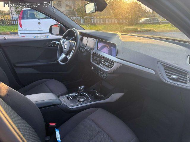 BMW 120 Serie 1 F40 120d xdrive Bus Adva auto GB628PB