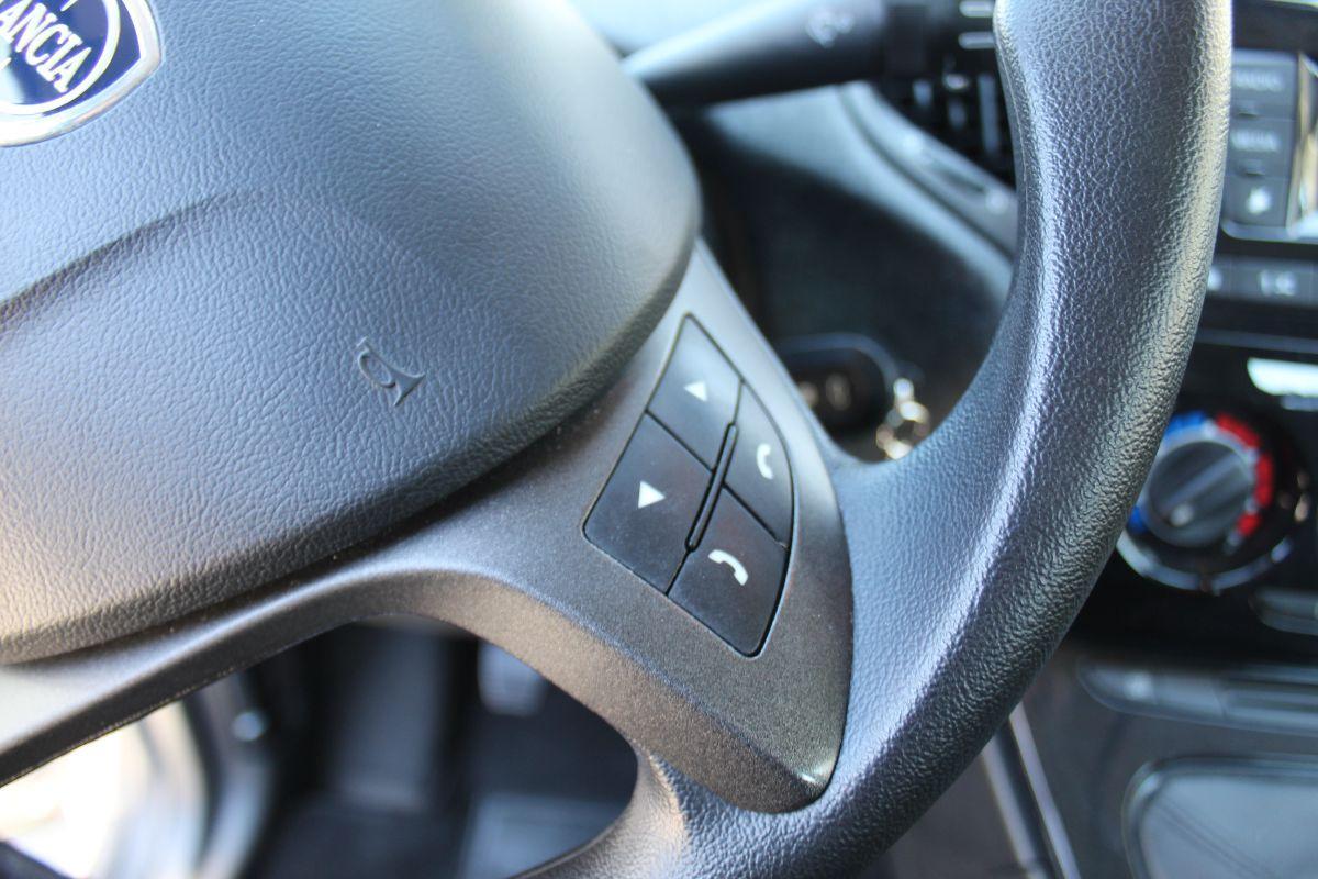 LANCIA - Ypsilon - 1.0 FireFly 5p.S&S Hyb. Gold Pl.