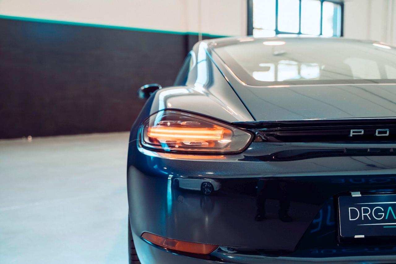 Porsche Cayman 718