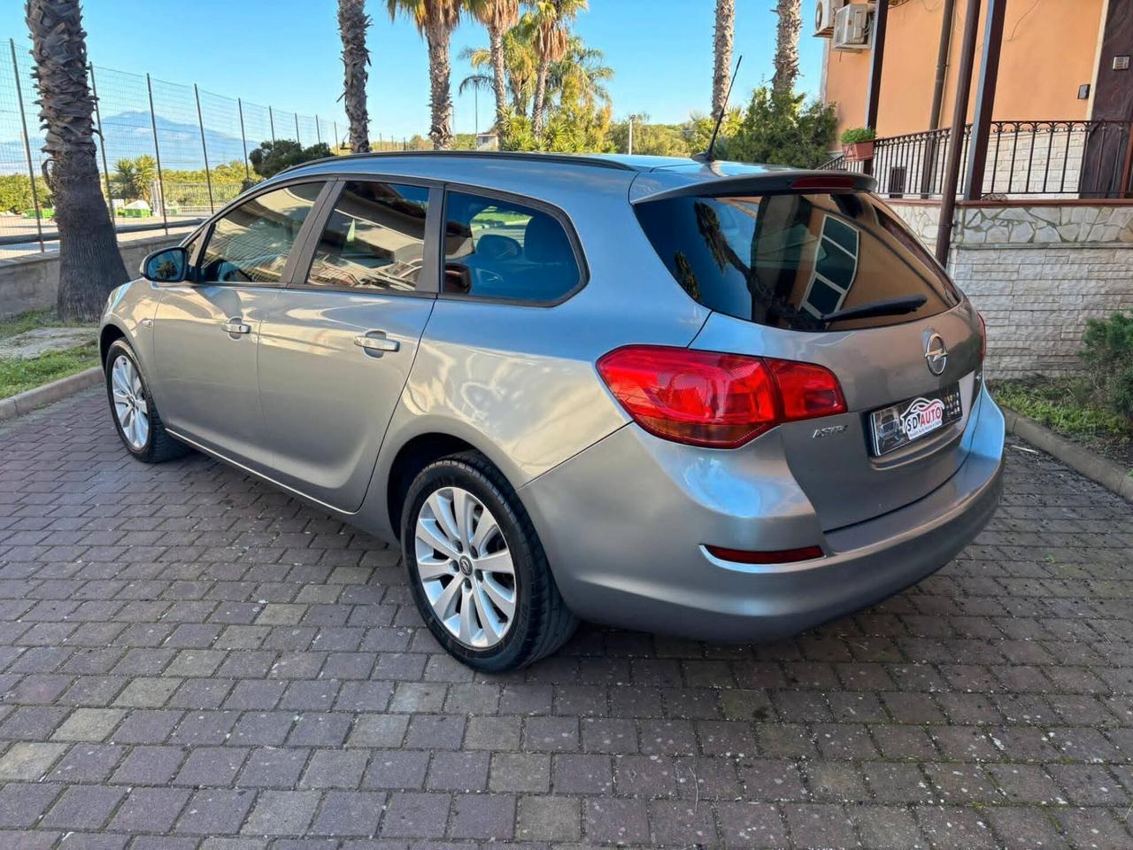 Opel Astra 1.7 CDTI 110CV 5 porte Cosmo