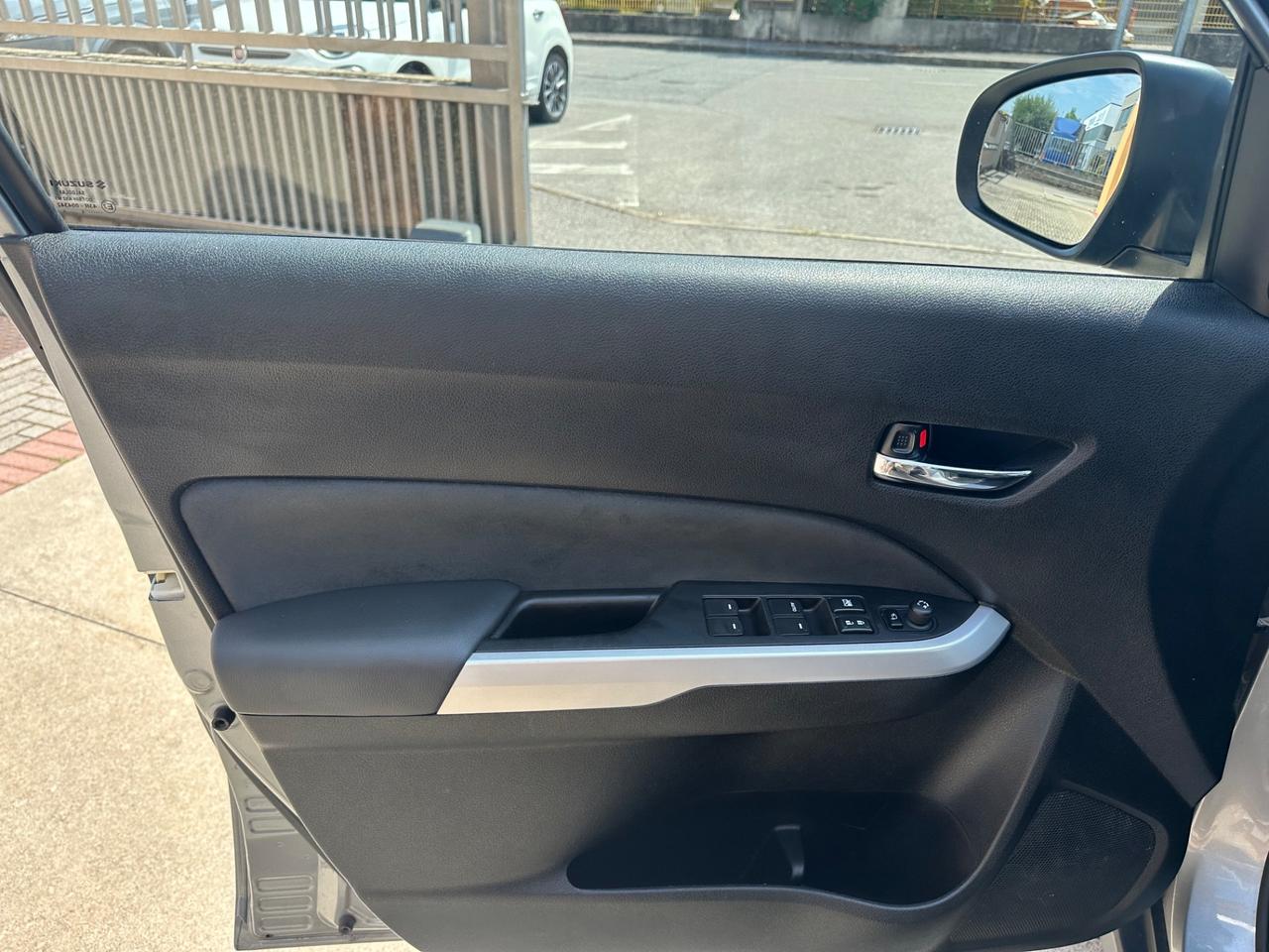Suzuki Vitara 1.6 GPL VVT A/T V-Top