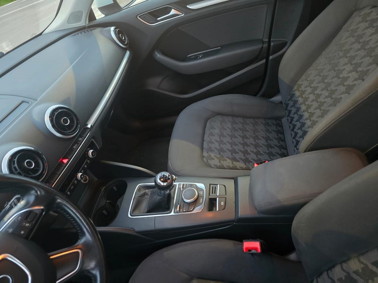 Audi A3 1.6 TDI clean diesel Ambition