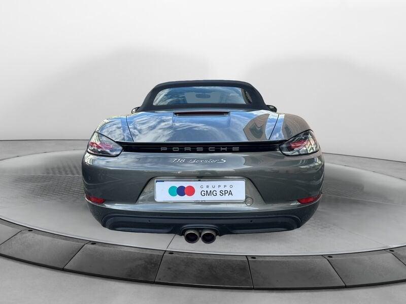 Porsche Boxster 718 IV SPYDER 2.5 S