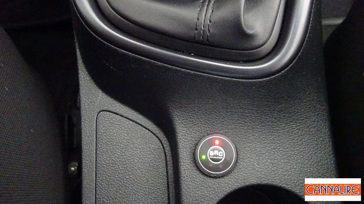 HYUNDAI - i20 - 1.2 MPI MT GPL ConnectLine