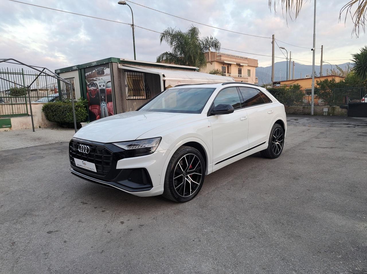 Audi Q8 50 TDI 286 CV quattro tiptronic