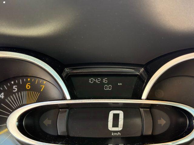 RENAULT Clio 1.2 75CV 5 porte Costume National