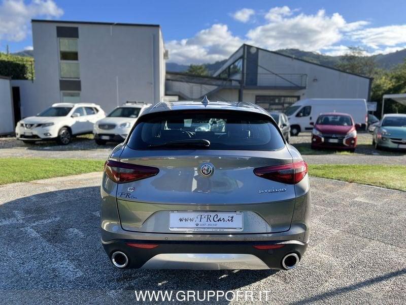 Alfa Romeo Stelvio 2.2 Turbodiesel 210 CV AT8 Q4 Business
