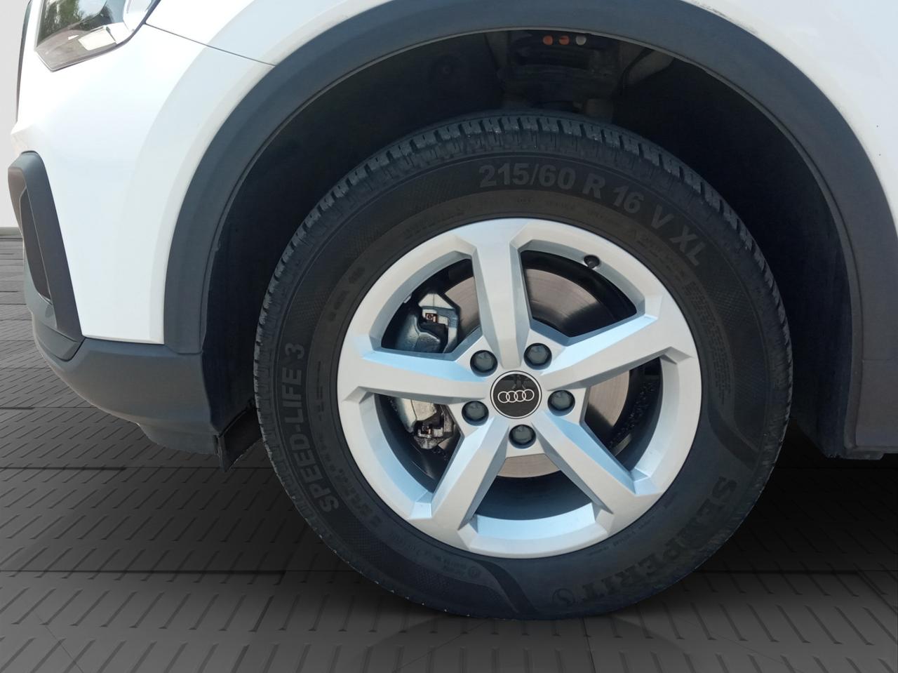AUDI Q2 30 TDI S tronic Business Plus