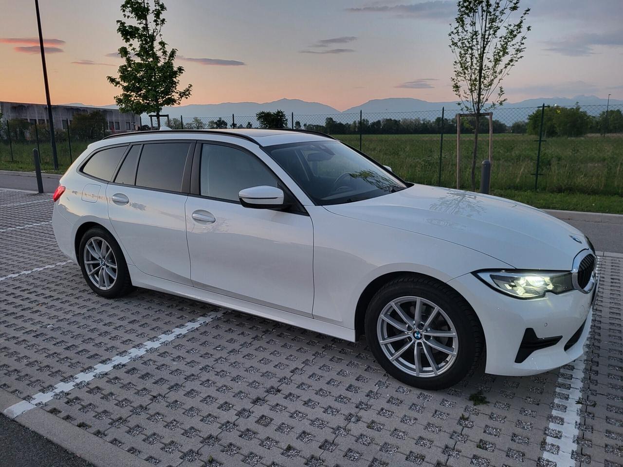 Bmw 318d Touring Business Advantage aut.