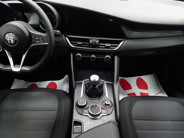 Alfa Romeo Giulia 2.2 MJT 160 CV BUSINESS