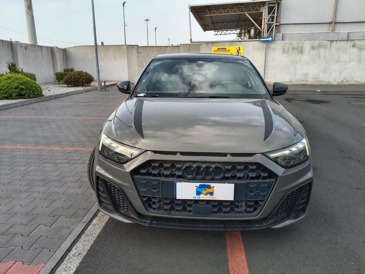 Audi A1 citycarver 30 TFSI S tronic Identity Contrast