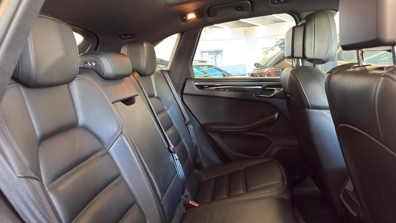Porsche Macan S Diesel 3.0 V6 250 CV AUTOMATICO PDK - TETTO - NAVI - PELLE