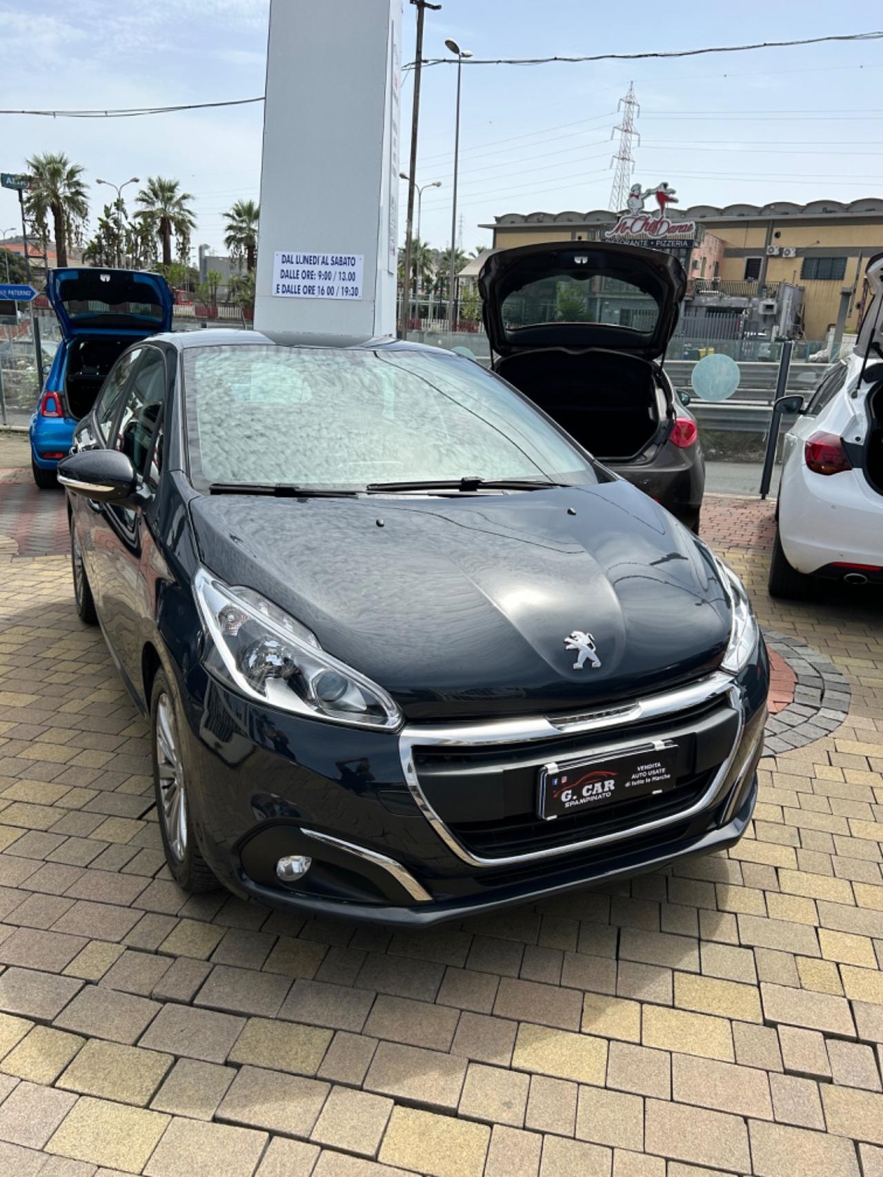 Peugeot 208 PureTech 82 5 porte Allure
