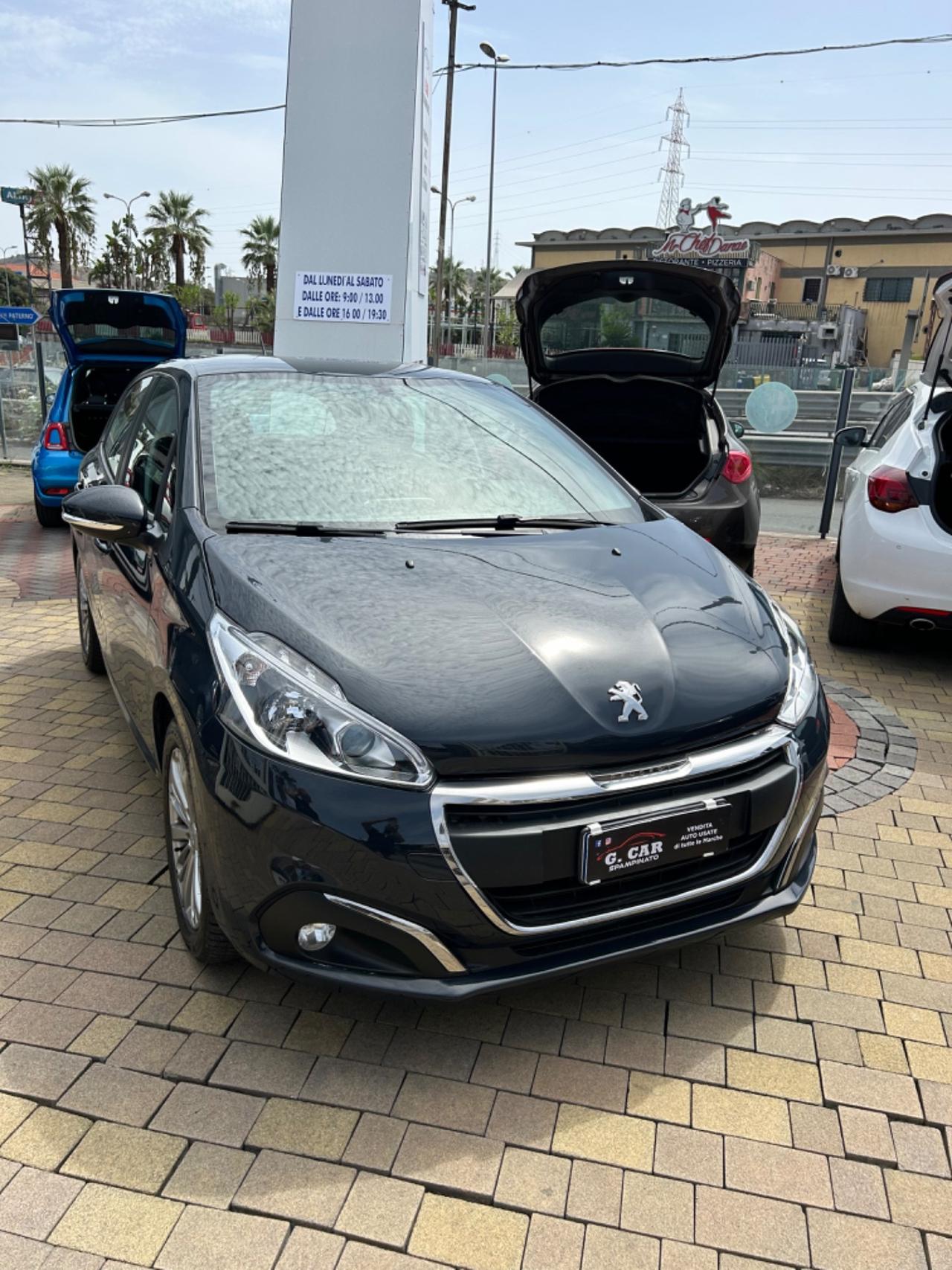 Peugeot 208 PureTech 82 5 porte Allure