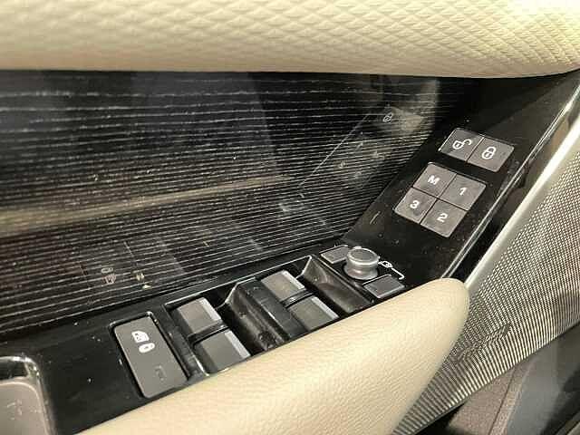 Land Rover Range Rover Velar R-Dynamic SE