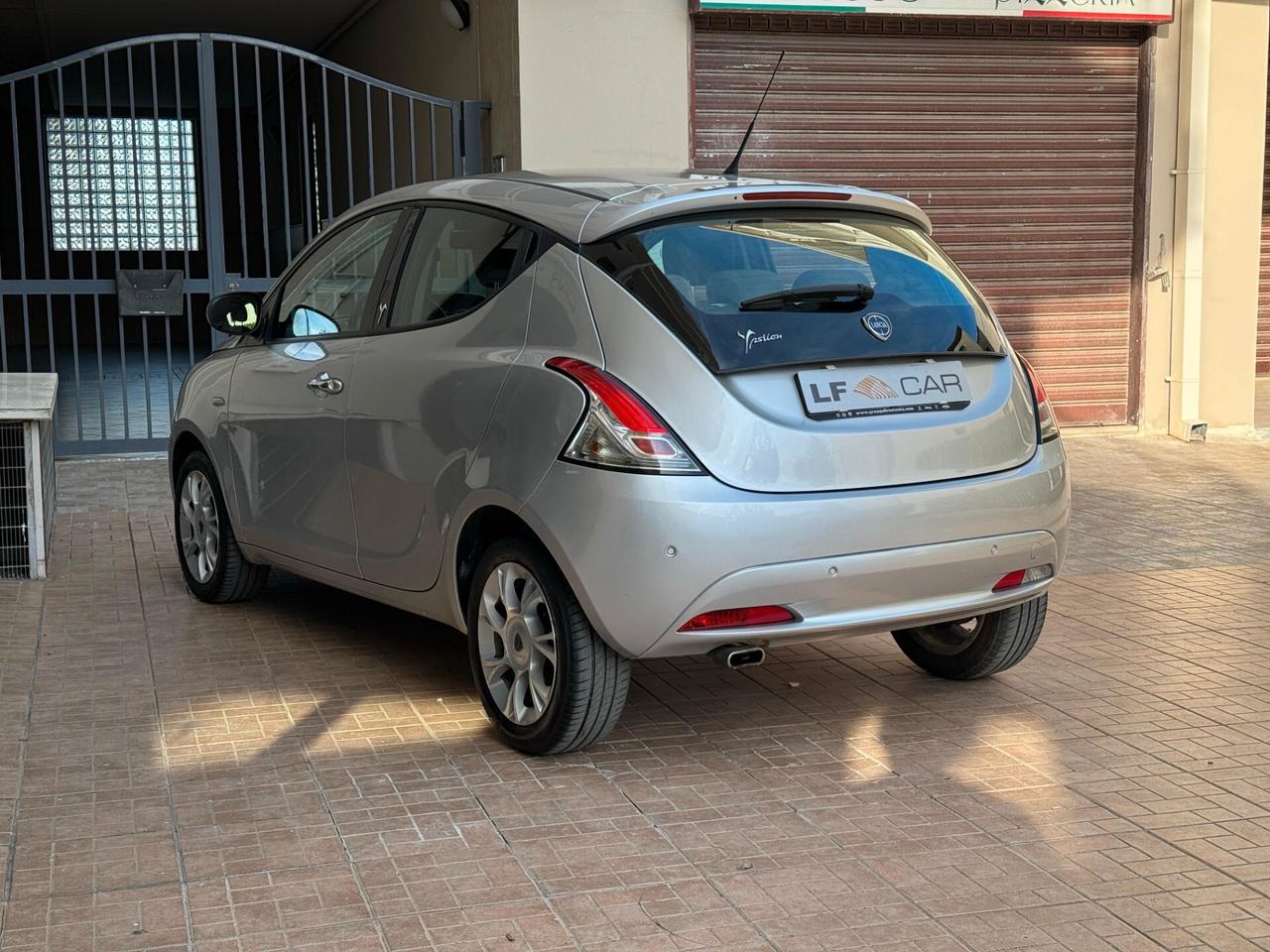 Lancia Ypsilon 1.2 69 cv 5 porte Platinum