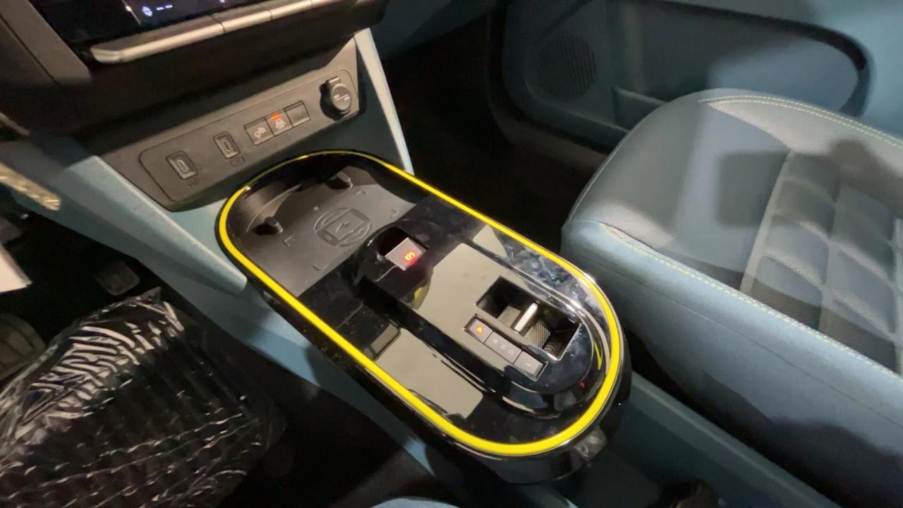 NUOVA FIAT GRANDE PANDA 1.2 Hybrid 110cv La Prima edct