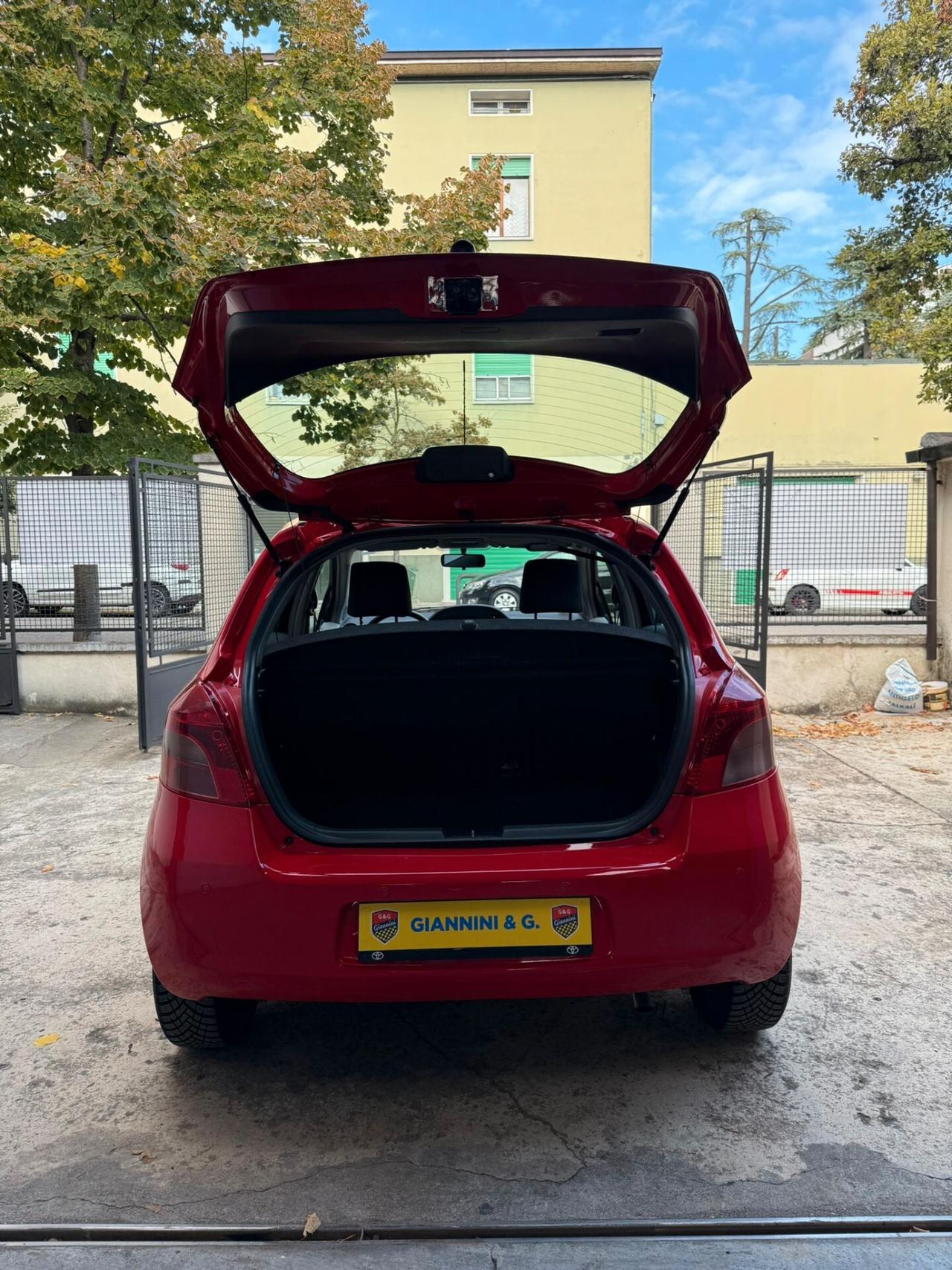 Toyota Yaris 1.0 5 porte