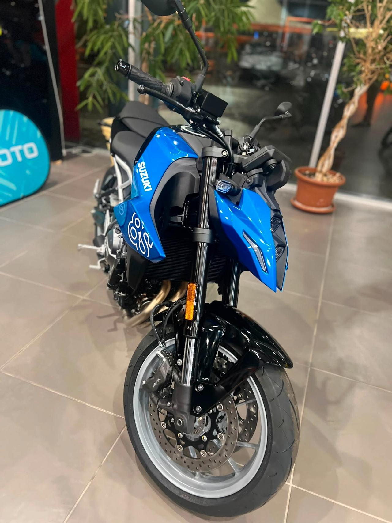 Suzuki GSX-8S
