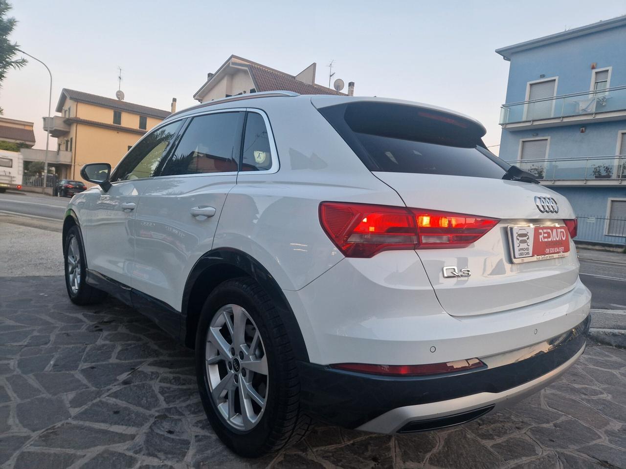 Audi Q3 40 TDI quattro S tronic Business Advanced