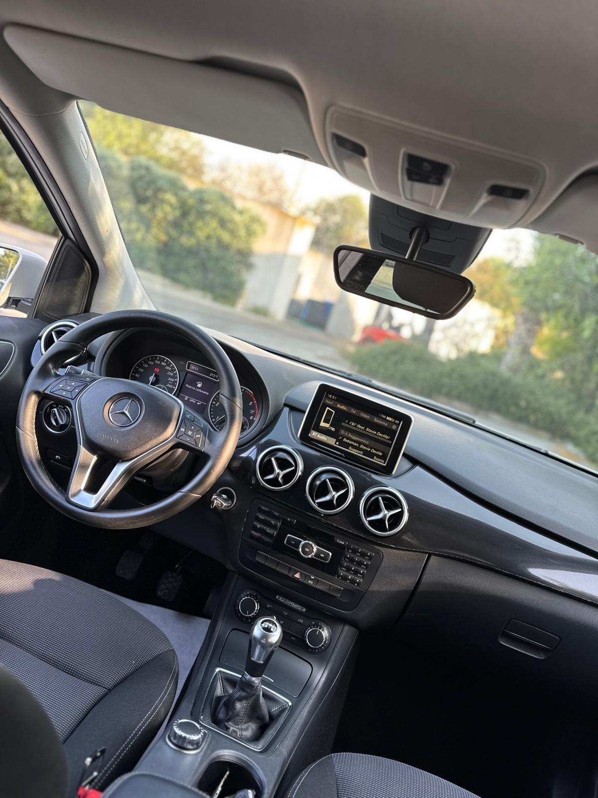 Mercedes-benz B 180 B 180 CDI Premium