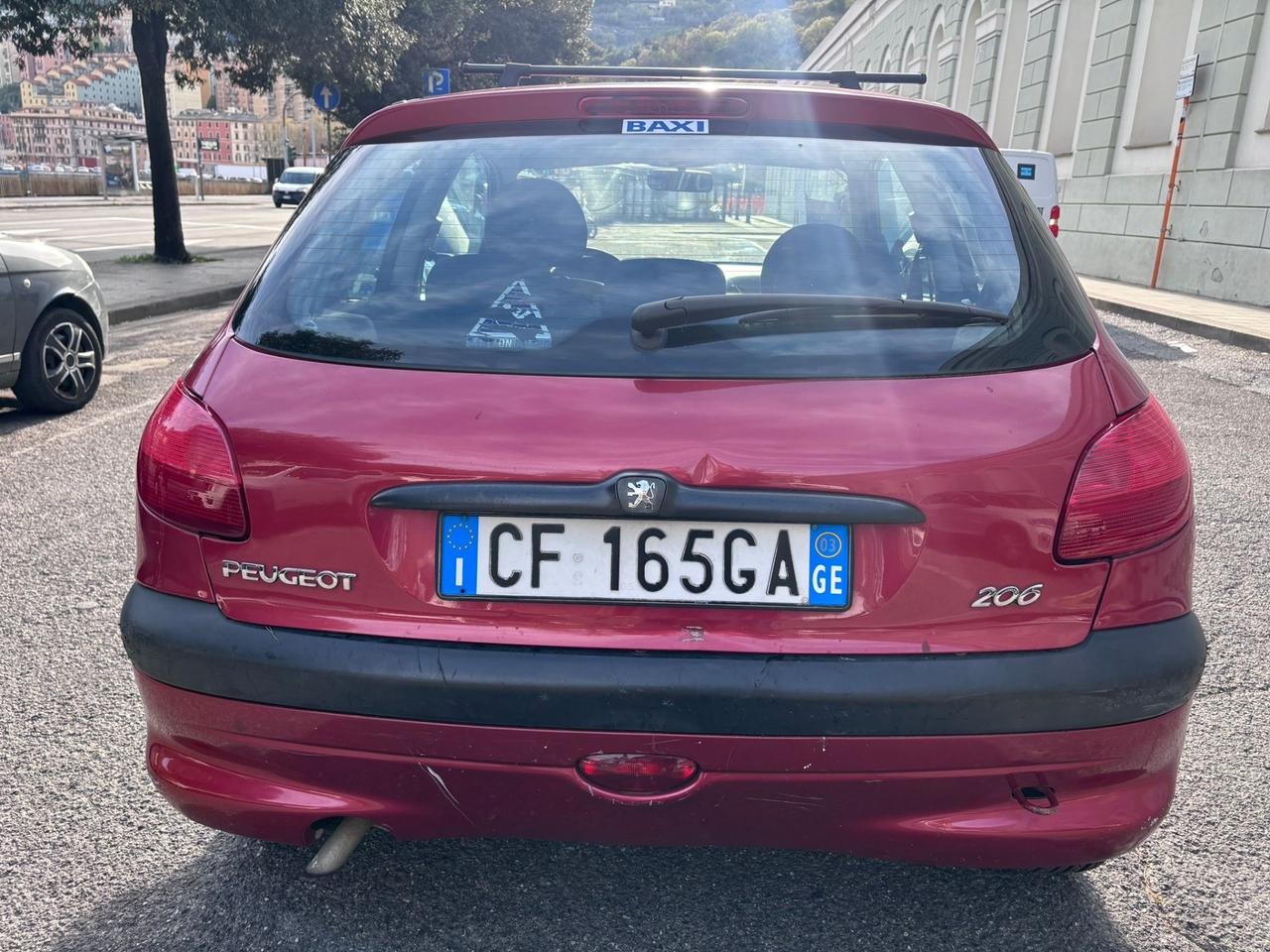 Peugeot 206 1.1 3p. XR