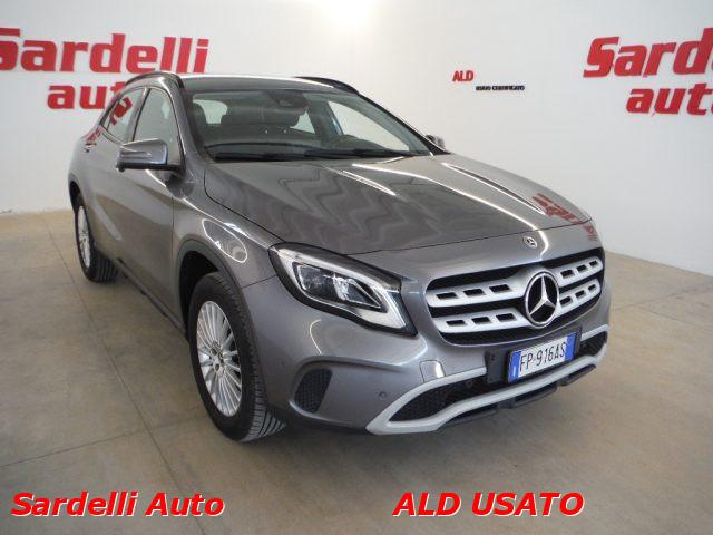 MERCEDES-BENZ GLA 180 d Business.