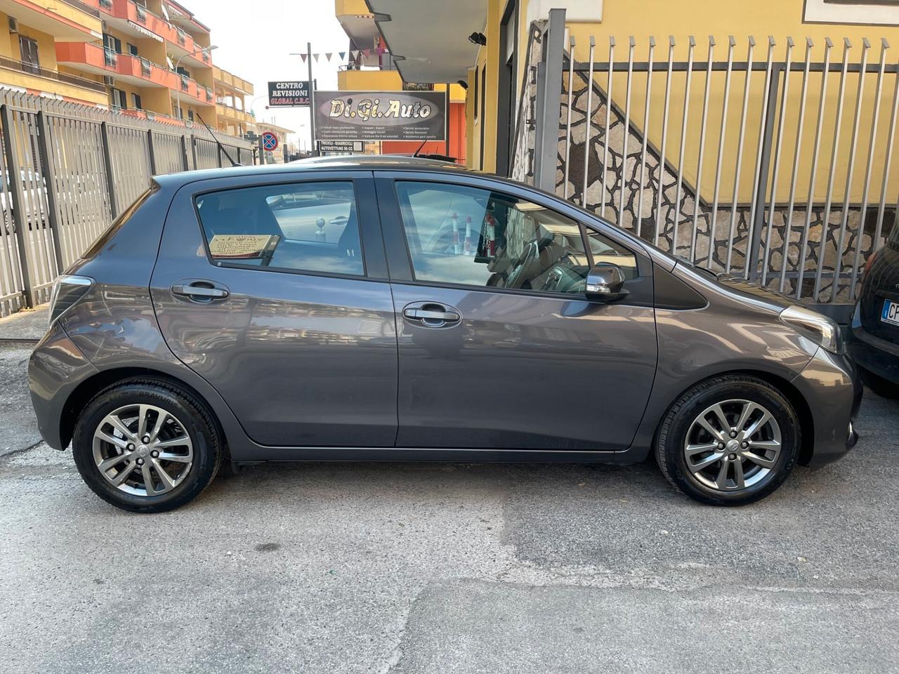 Toyota Yaris 1.3 5 porte Style