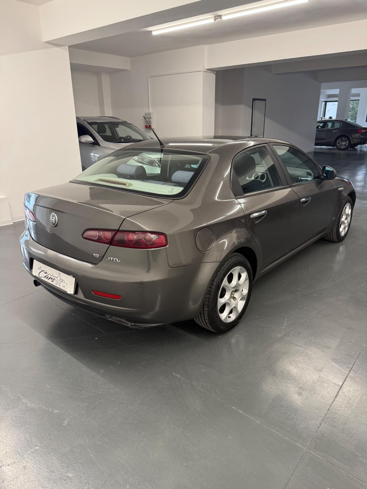 Alfa Romeo 159 1.9 JTDm Distinctive