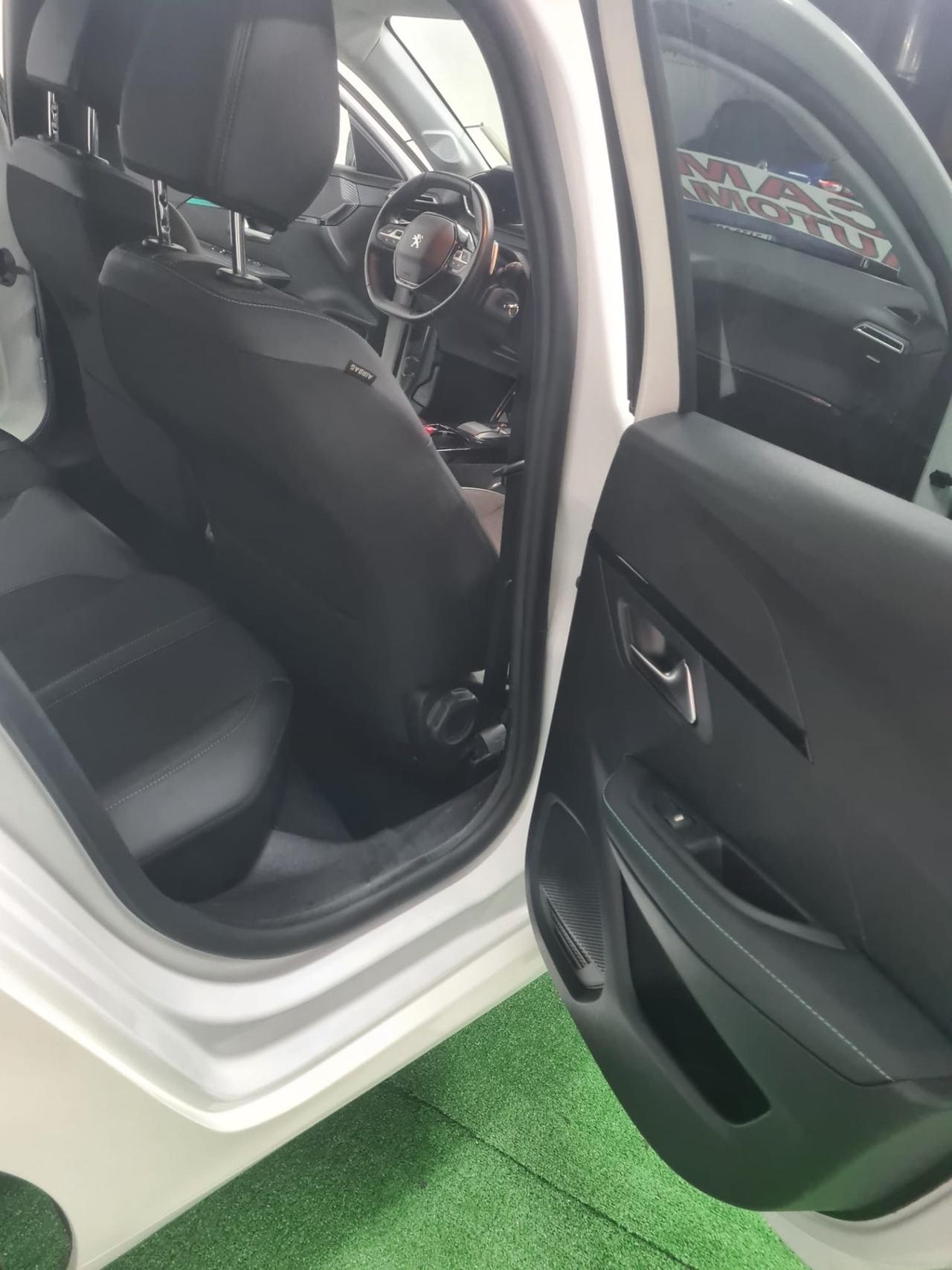 Peugeot 208 PureTech 130 Stop&Start EAT8 5 porte GT Pack