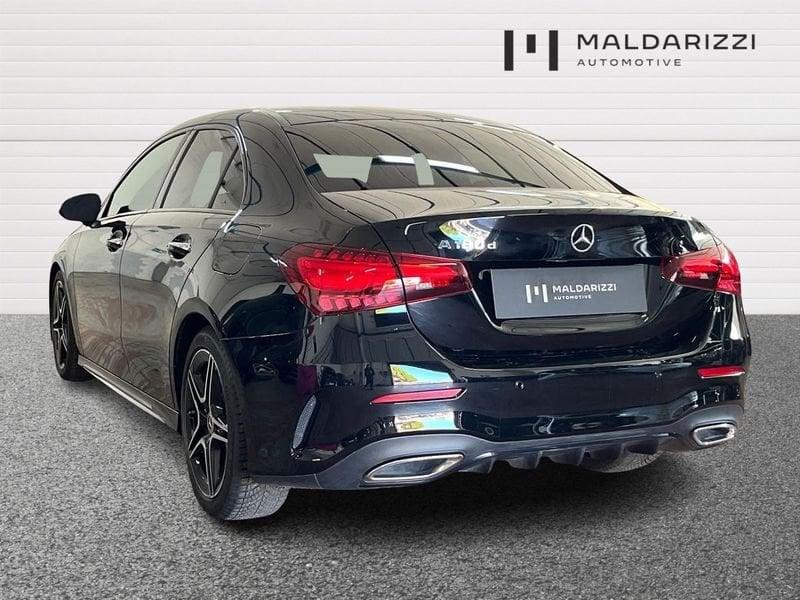Mercedes-Benz Classe A - V177 2023 A 180 d AMG Line Premium auto